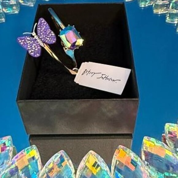NEW BETSEY JOHNSON PURPLE BUTTERFLY & IRIDESCENT JEWEL GEM TYPE HINGED BRACELET - Picture 9 of 13